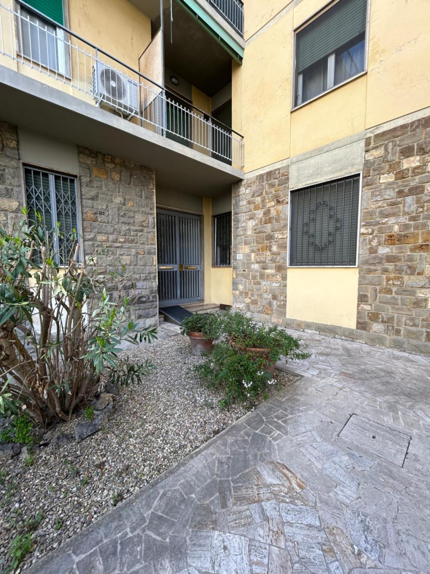 Appartamento Incantevole Con Patio フィレンツェ エクステリア 写真